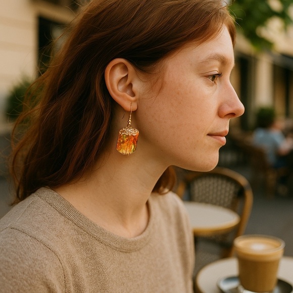 Custom made ACORN/WOOD look earrings in resin lightweight nature - Picture 2 of 3